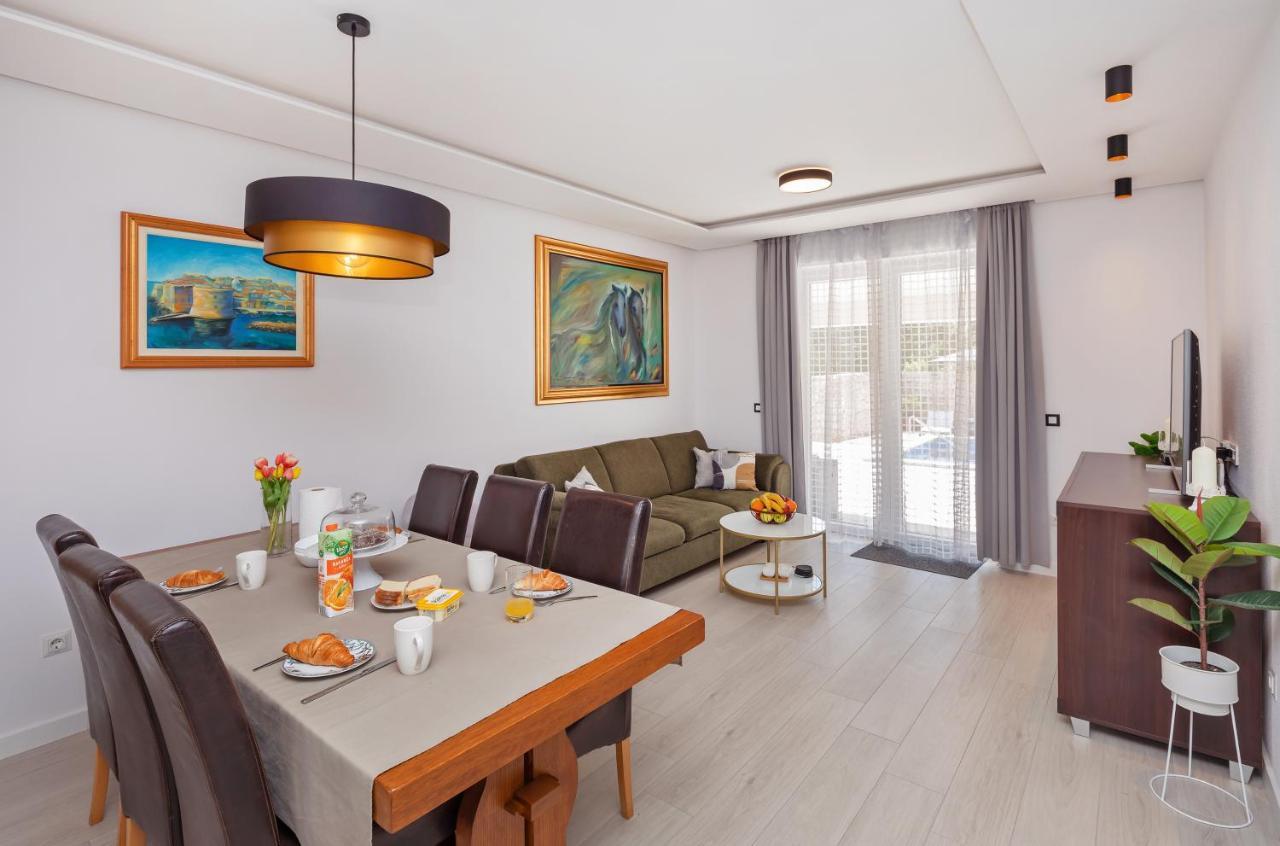 Apartment Holiday Home Doma, Cilipi Near Dubrovnik Exterior photo