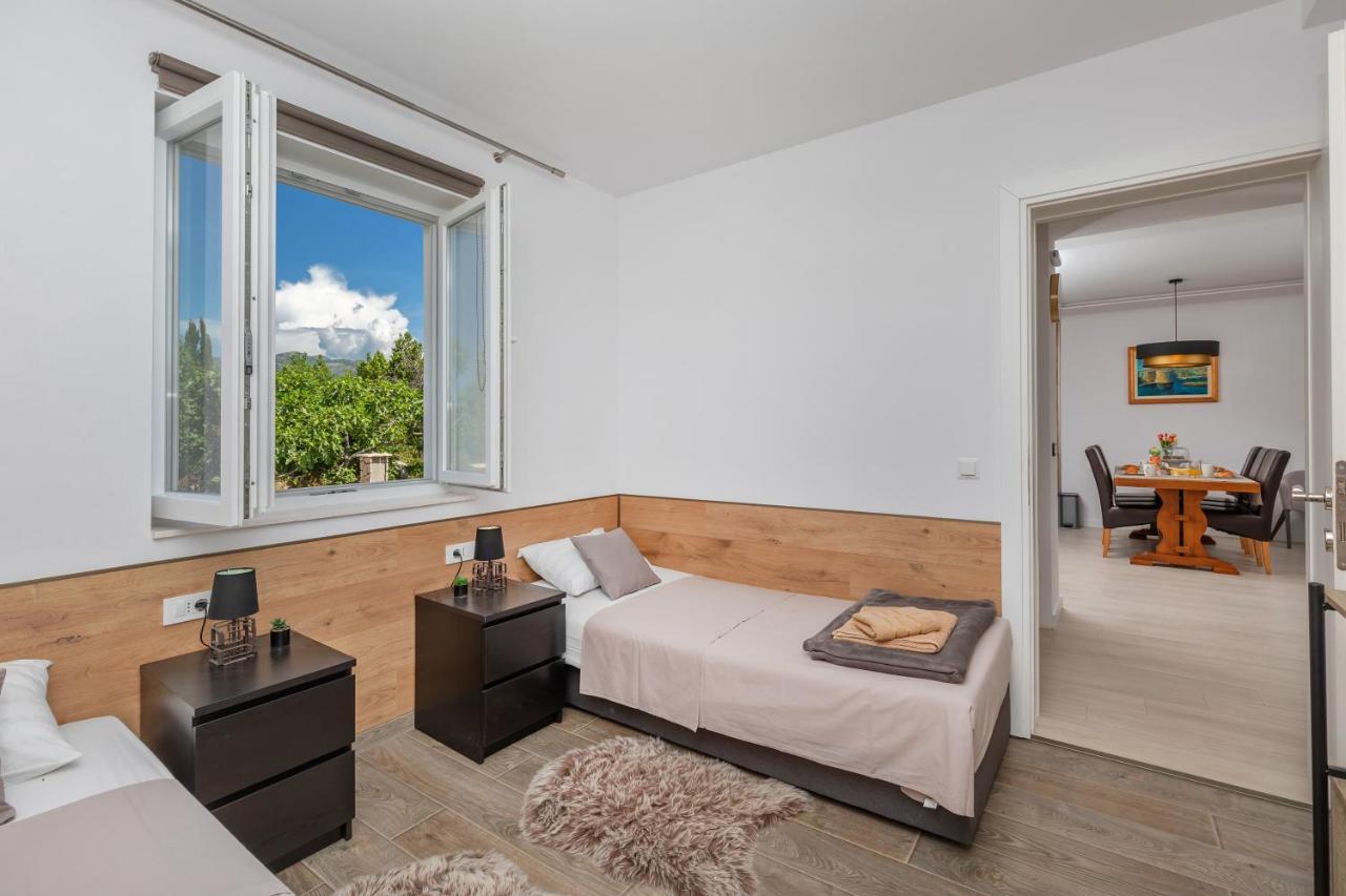 Apartment Holiday Home Doma, Cilipi Near Dubrovnik Exterior photo